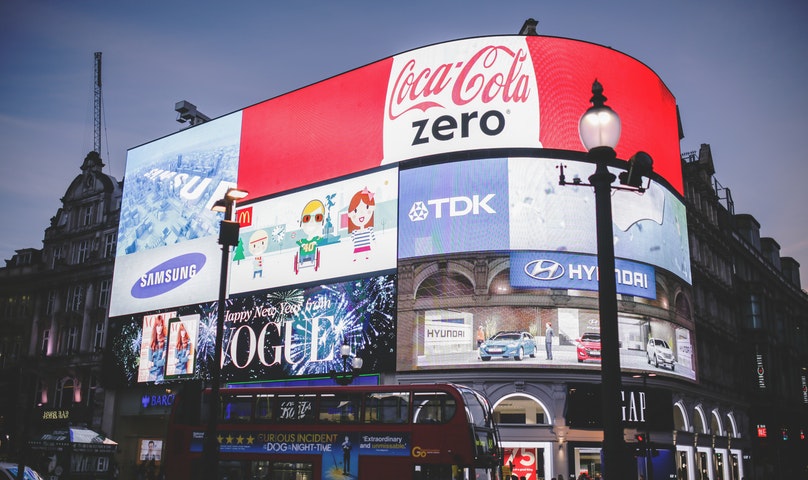/asset/media/Feature/Article/image-stock/Pexels-Images/Marketing-or-Performance/marketing-pemasaran-02.jpg