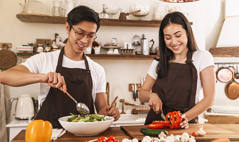 /asset/media/Feature/Article/maret2021/Gender-Tidak-Penting-Dalam-Urusan-Memasak/Header-08.jpg